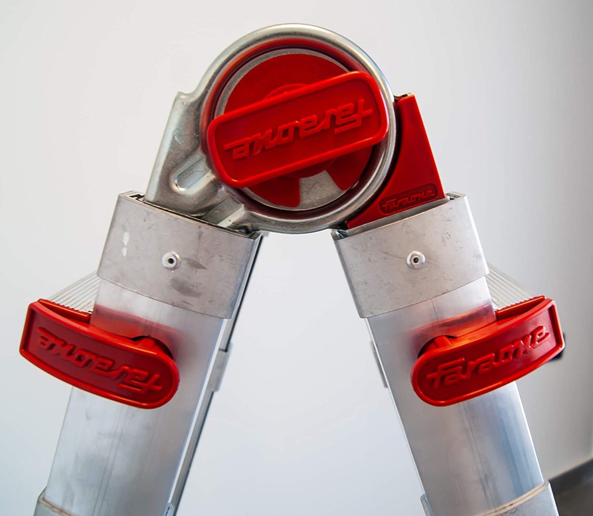 ESCALERA FARAONE TELESCOPICA DE ALUMINIO TELES-T5 10+10 PELDAÑOS - Imagen 6