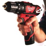 TALADRO PERCUTOR MILWAUKEE M12BPD202C 12V - Imagen 3